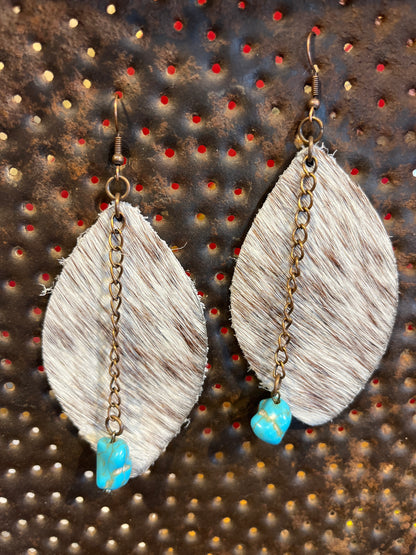 Teardrop cowhide leather with faux turquoise