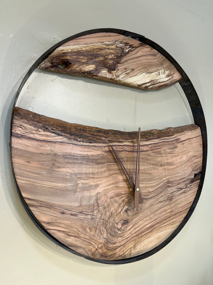 Wood Barrel Clock