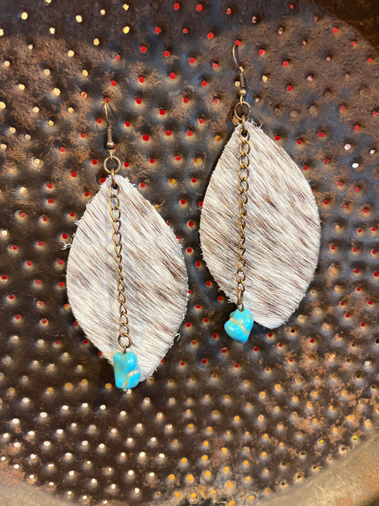 Teardrop cowhide leather with faux turquoise