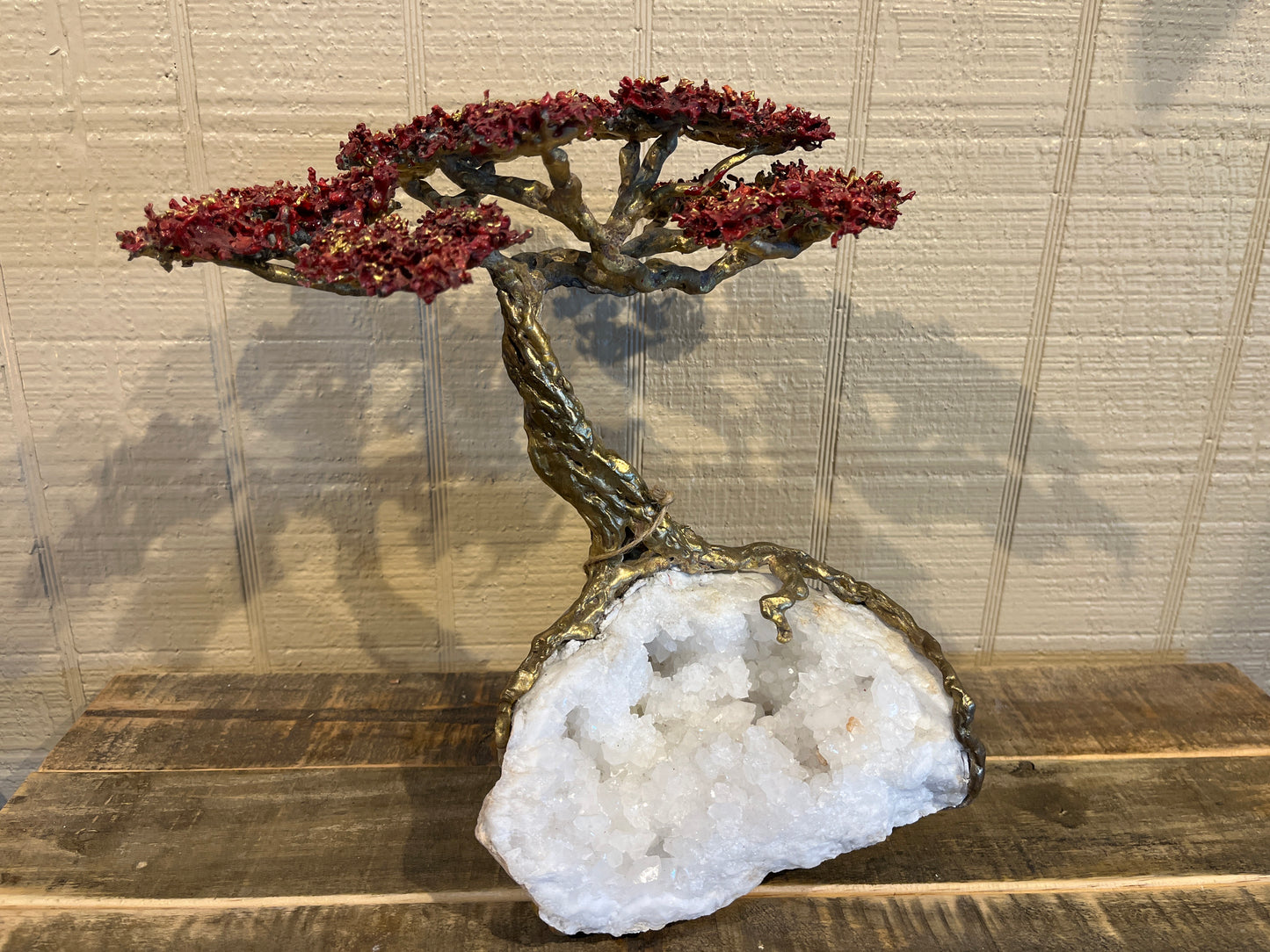 Medium Reb Bonsai Tree on White Geode