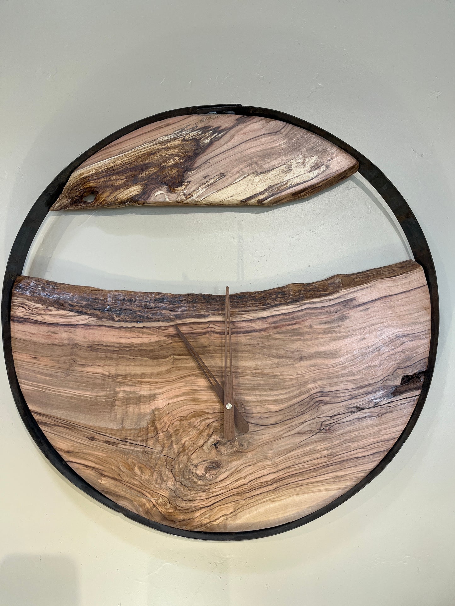 Wood Barrel Clock